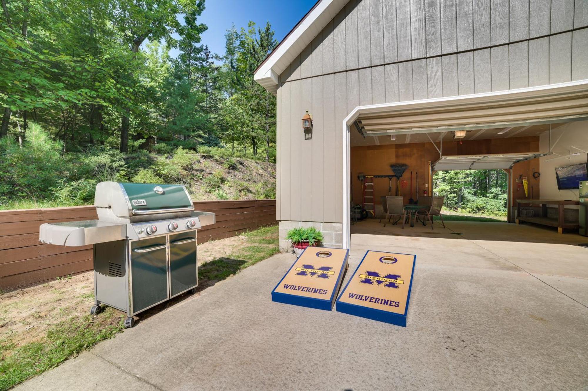 Roscommon Retreat With Deck About 1 Mile To Higgins Lake Exterior foto