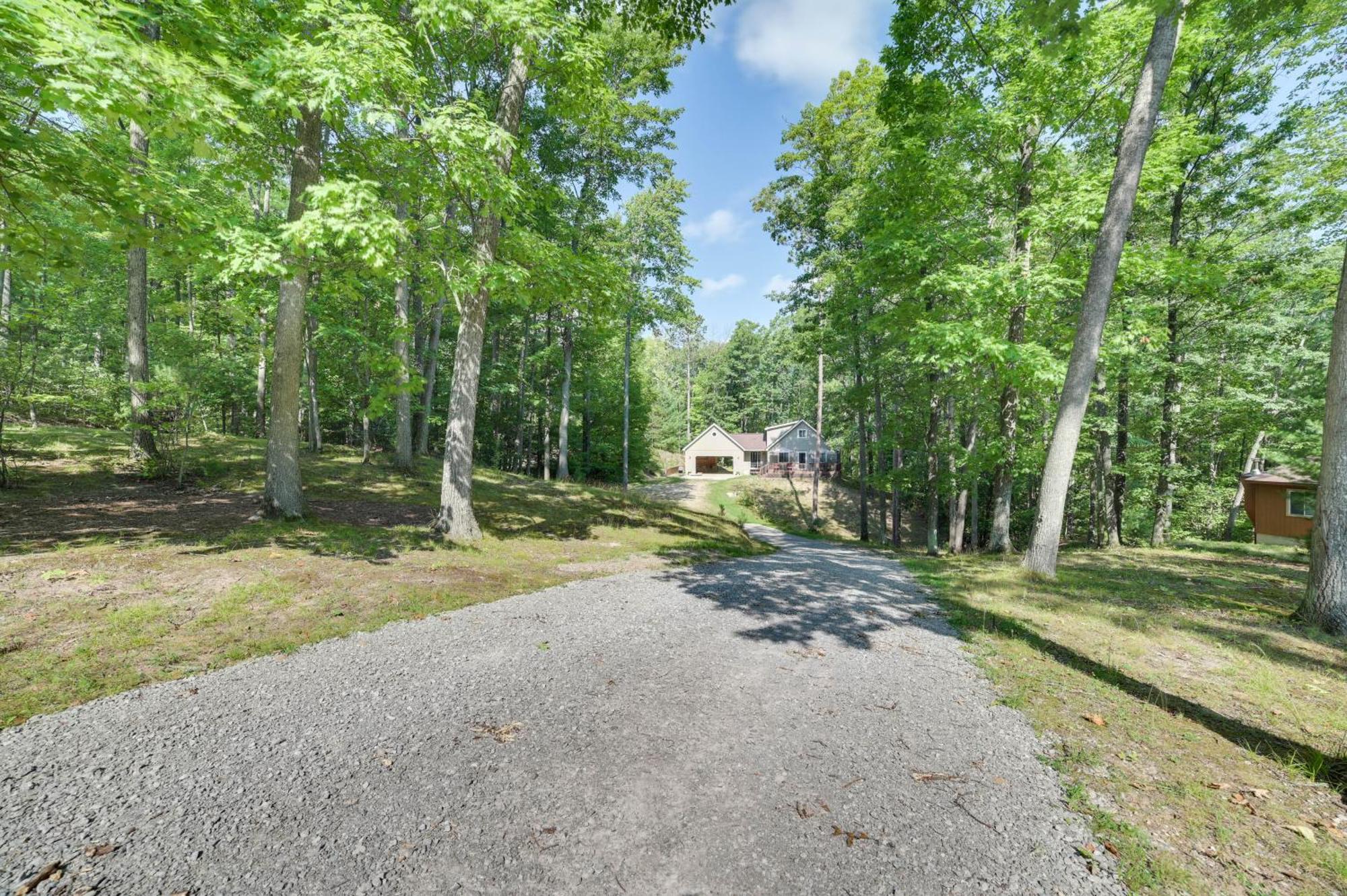 Roscommon Retreat With Deck About 1 Mile To Higgins Lake Exterior foto